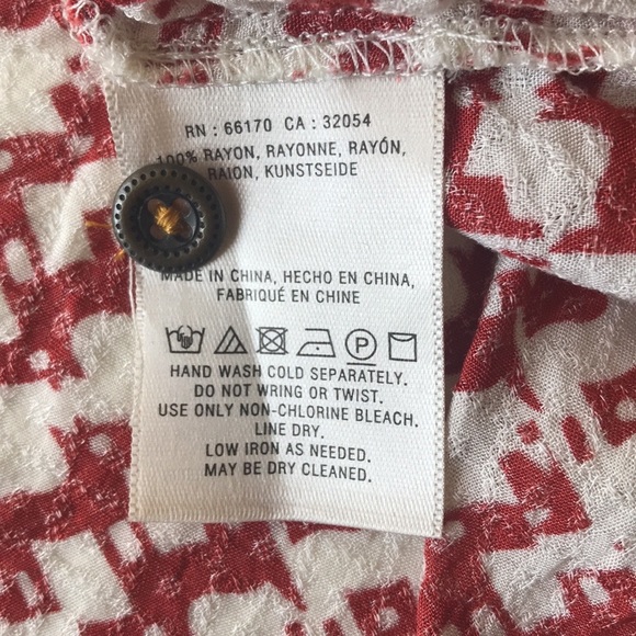Anthropologie top red white button up printed Maeve - Picture 7 of 8